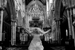 bride-selby-abbey