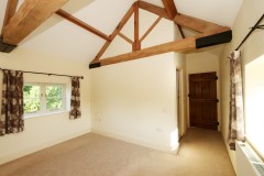 property-photographer-bedrrom-beams