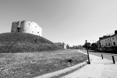 cliffords-tower-york-lockdown-photography